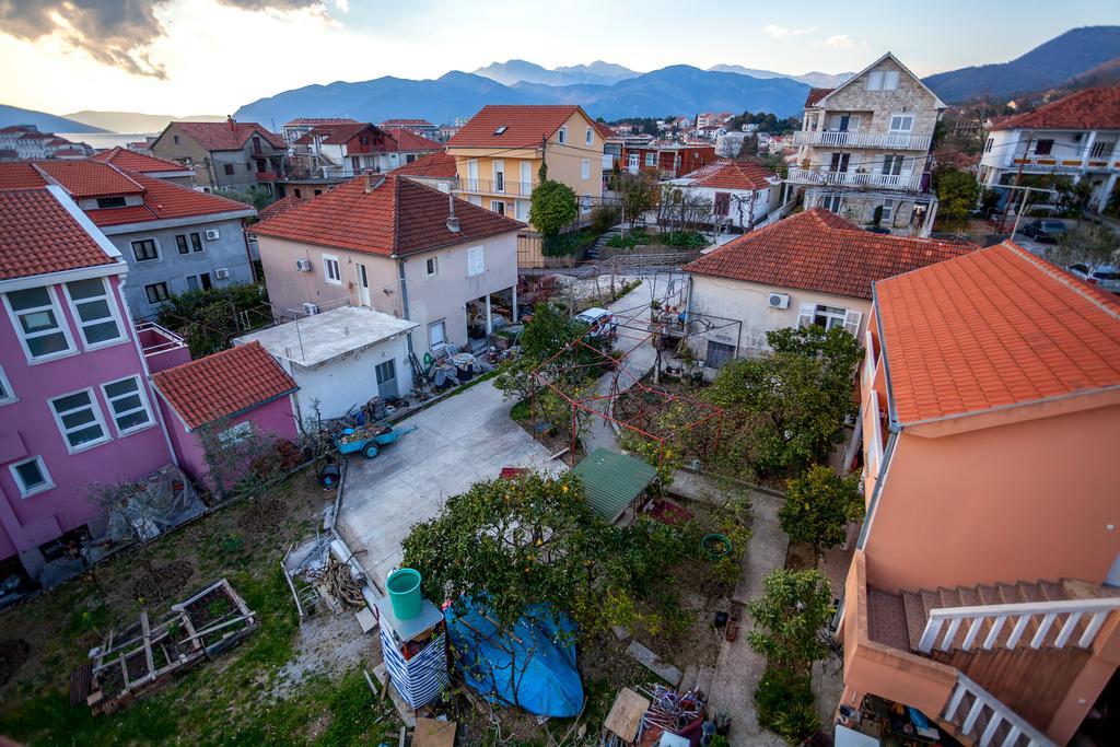 Apartments Marko Tivat Buitenkant foto