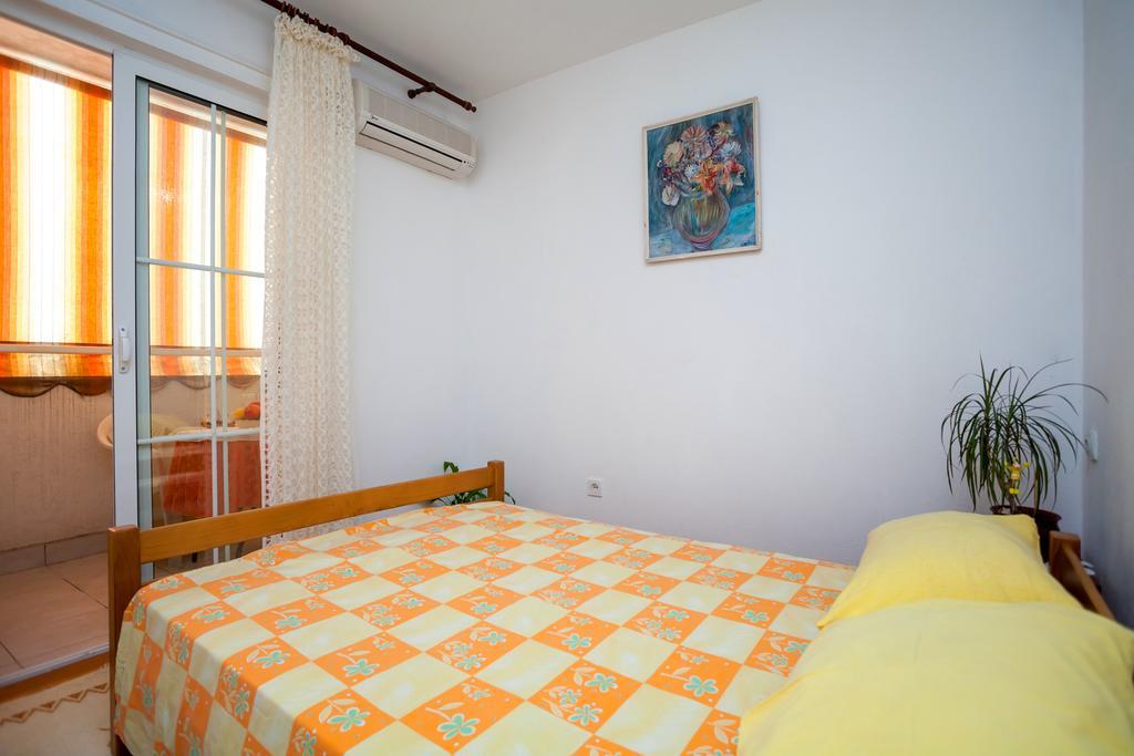 Apartments Marko Tivat Buitenkant foto