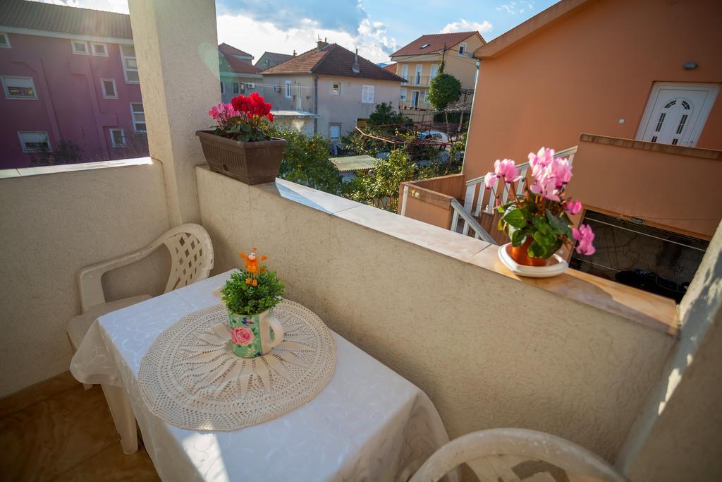 Apartments Marko Tivat Buitenkant foto