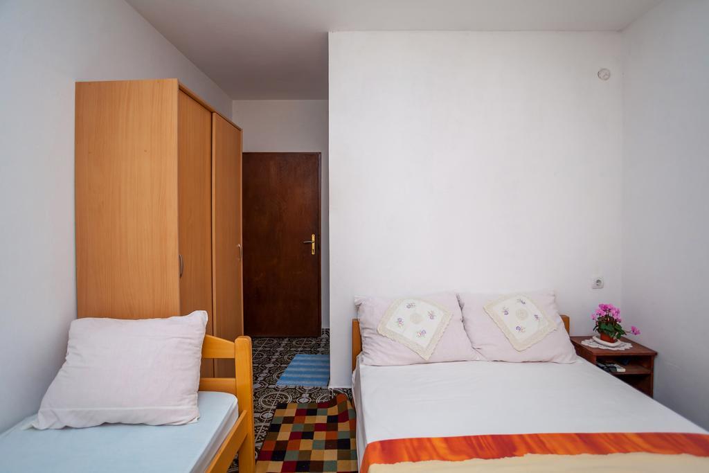 Apartments Marko Tivat Buitenkant foto